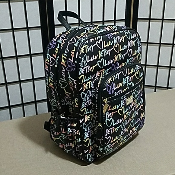 Betsey Johnson Handbags - 🐚⛱🌞🌴 PRICE DROP! 🌴🌞⛱🐚
